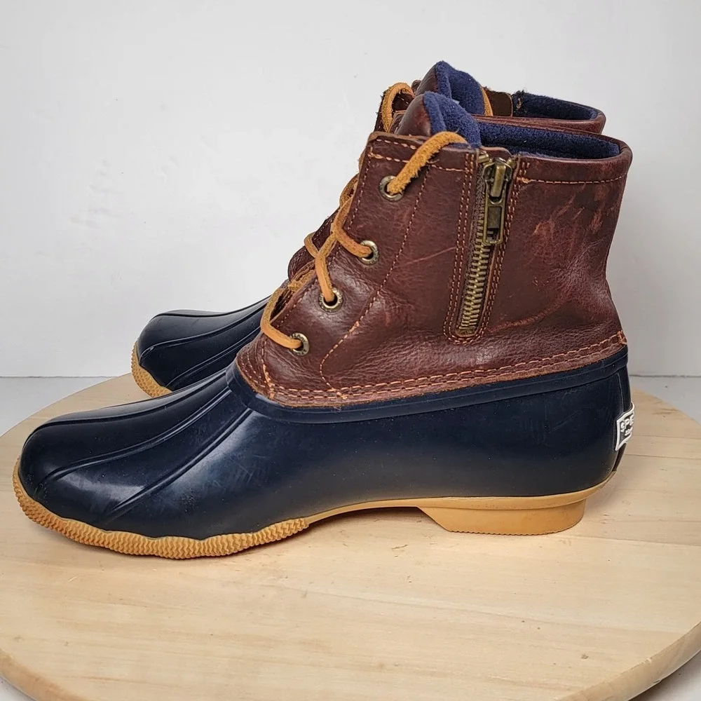 Sperry Saltwater Duck Boots Navy Blue And Brown Women Size 8